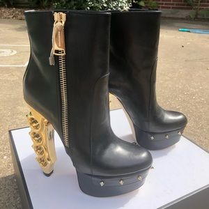 Dsquared2 boots high heels size 38